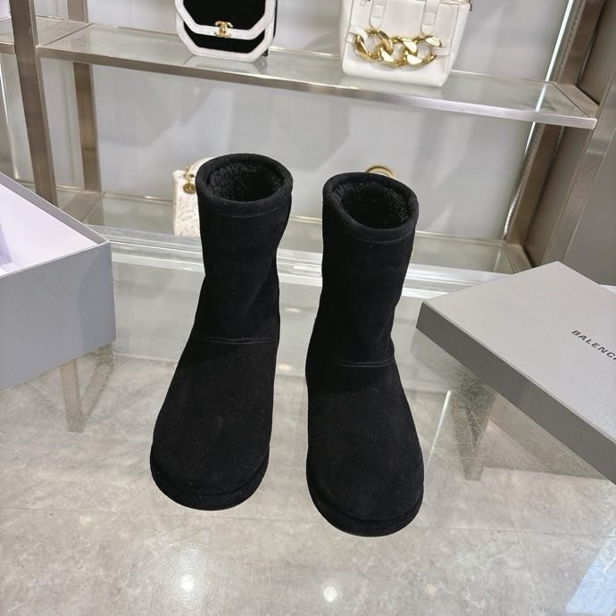 Уггі жіночі фото 3