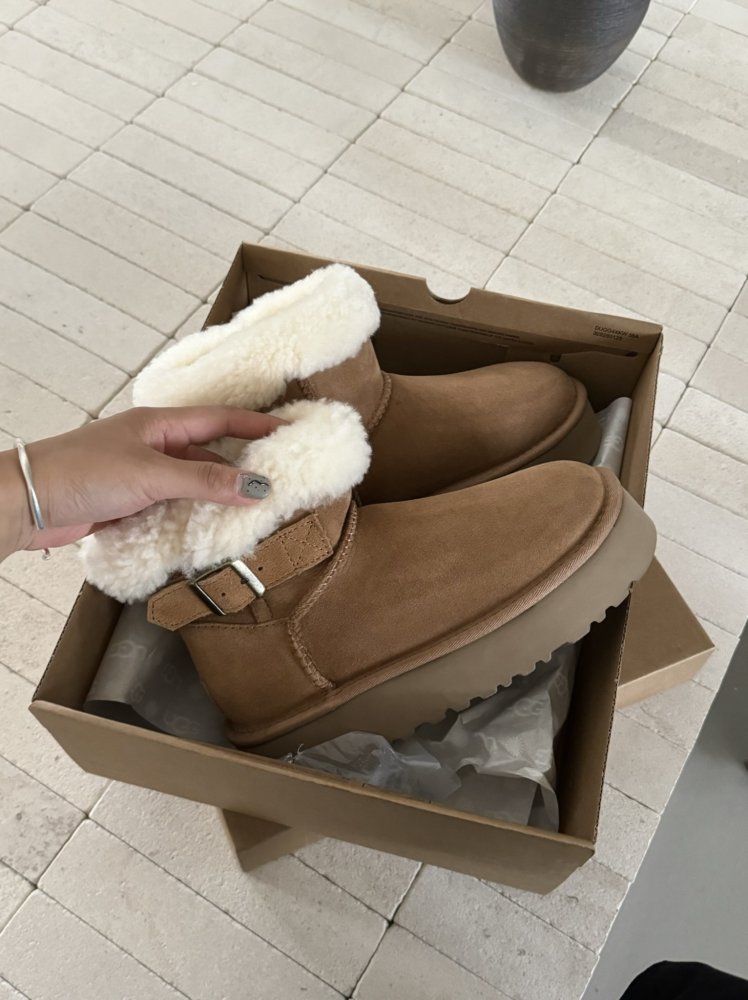 Уггі жіночі фото 5