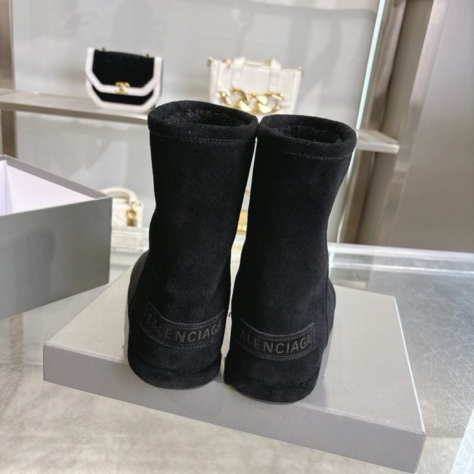 Уггі жіночі фото 5