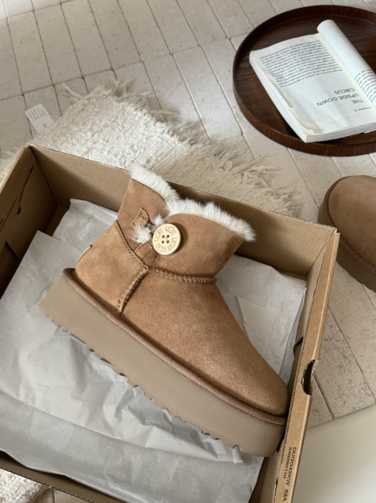 Уггі жіночі фото 6