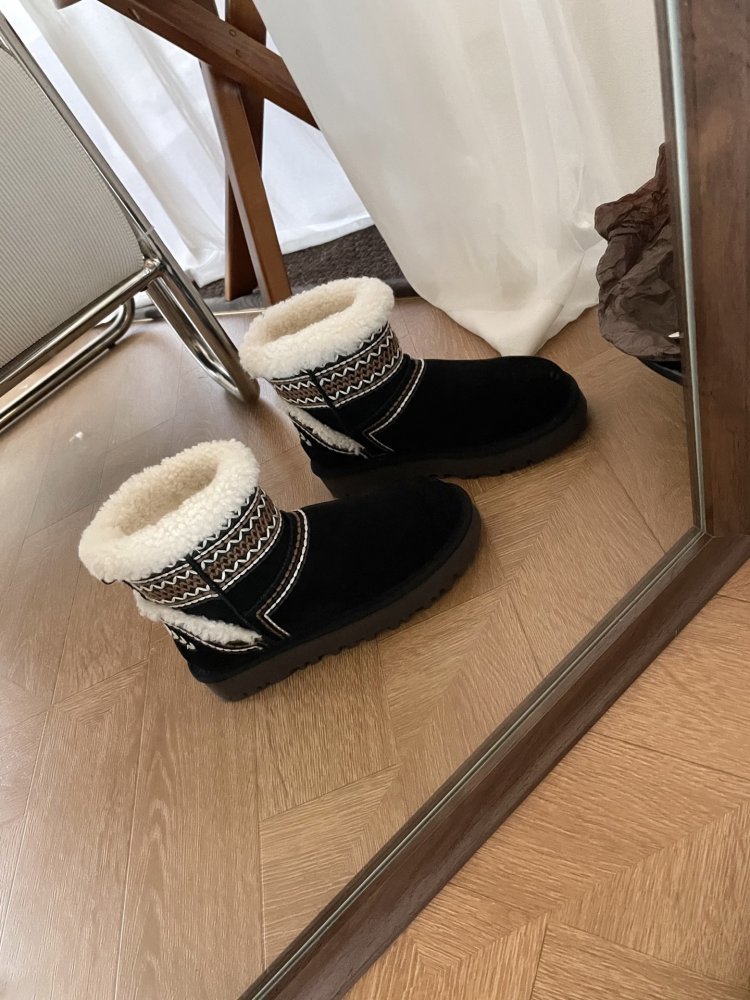 Ugg boots women's фото 6