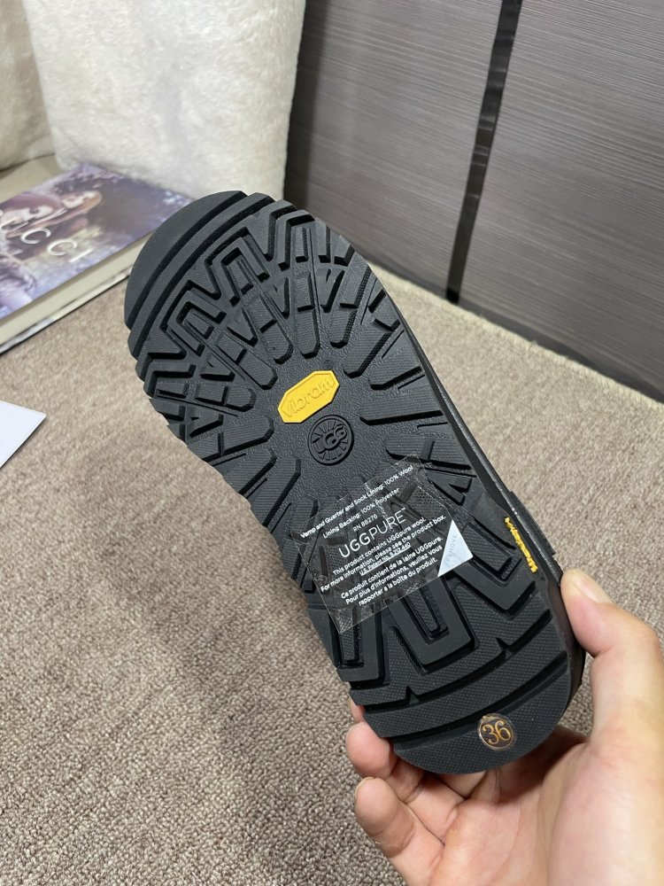 Уггі жіночі фото 7