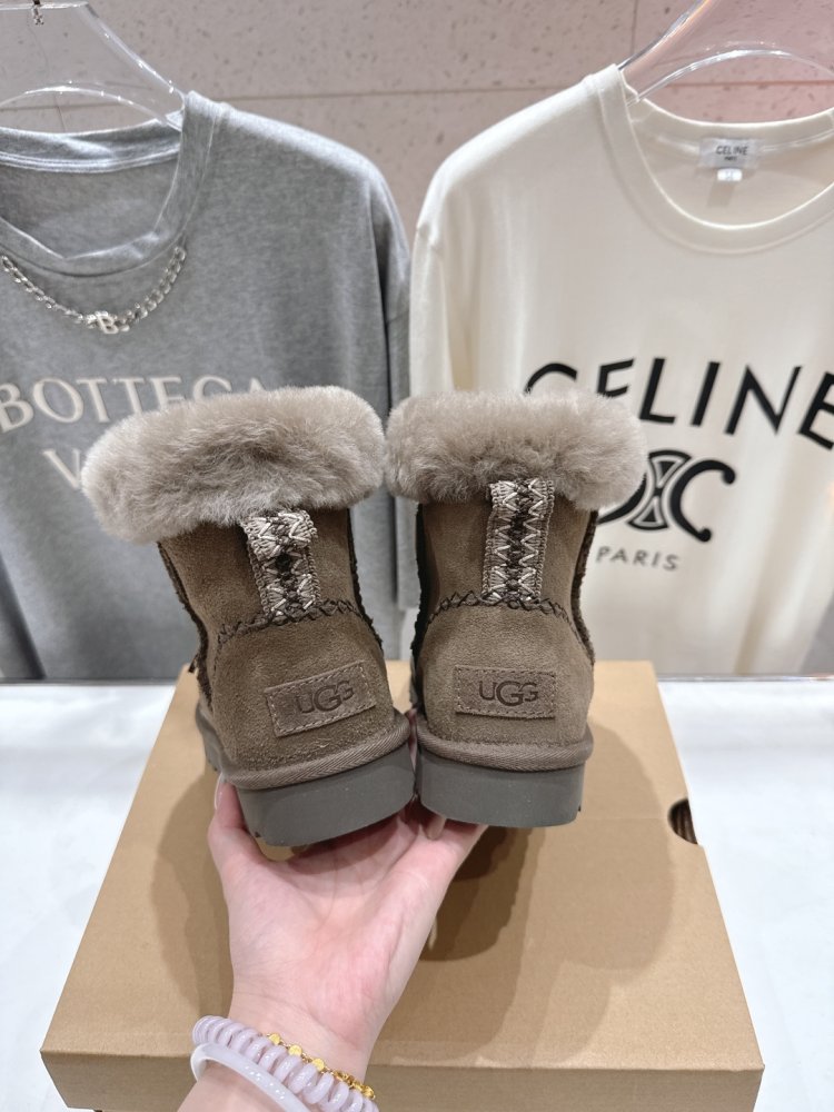 Уггі жіночі фото 8