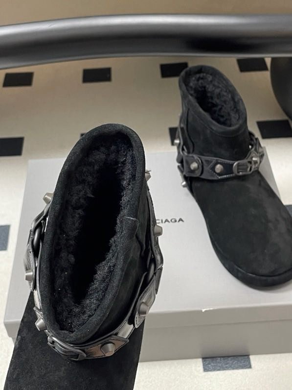 Уггі жіночі фото 8