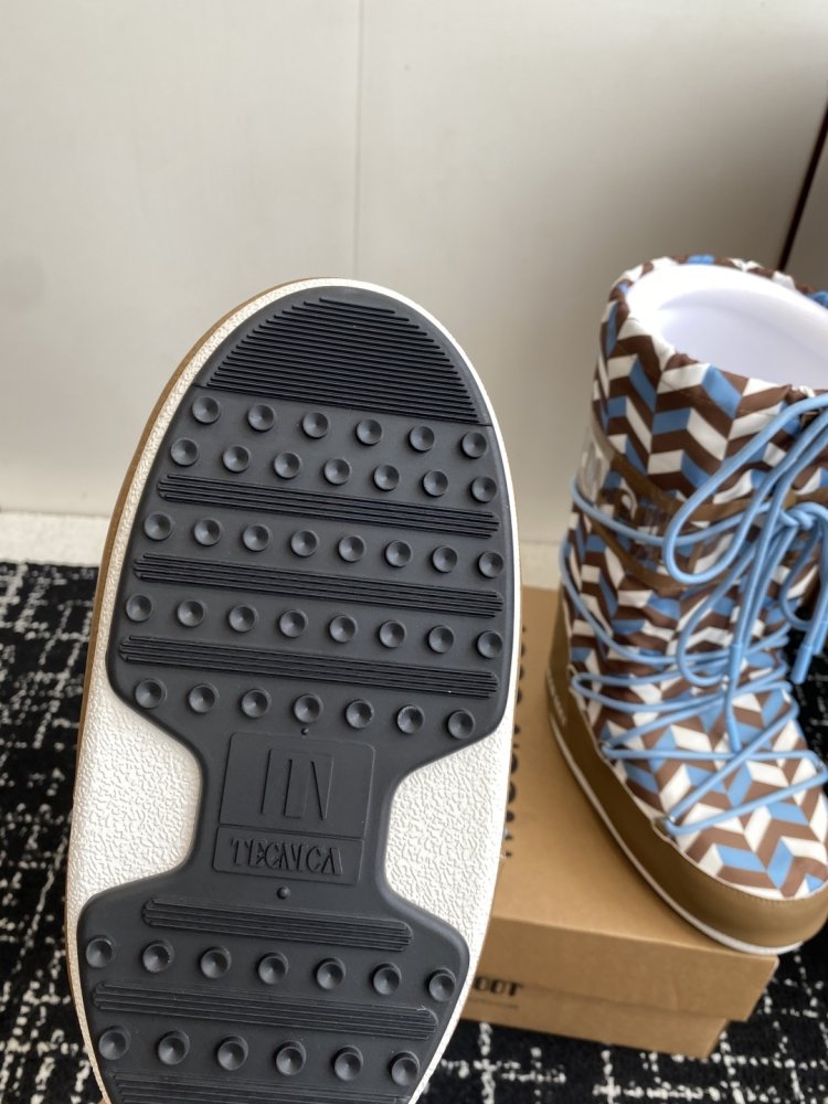 Уггі жіночі фото 9