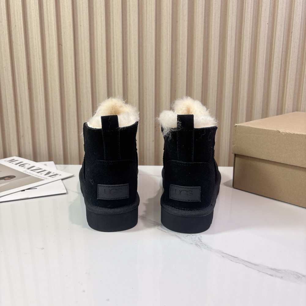 Уггі жіночі фото 9