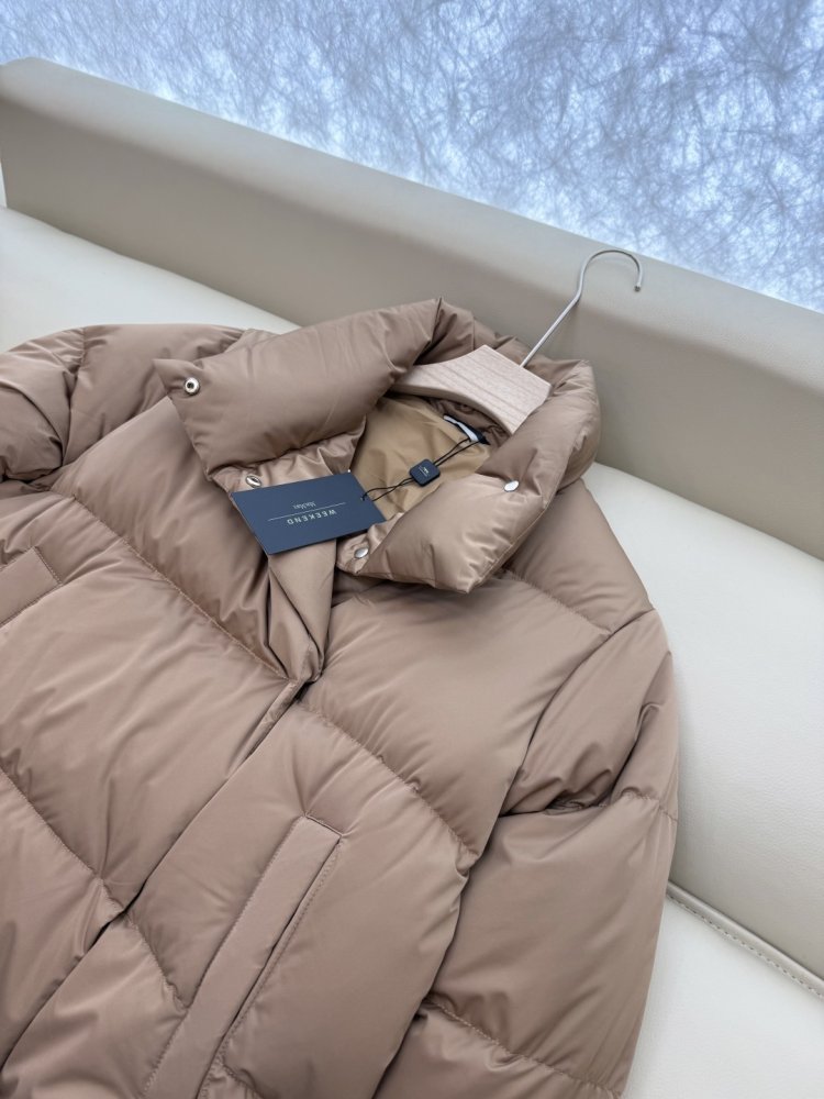 Укороченный пуховик с воротником стойкой и длинными рукавами фото 7