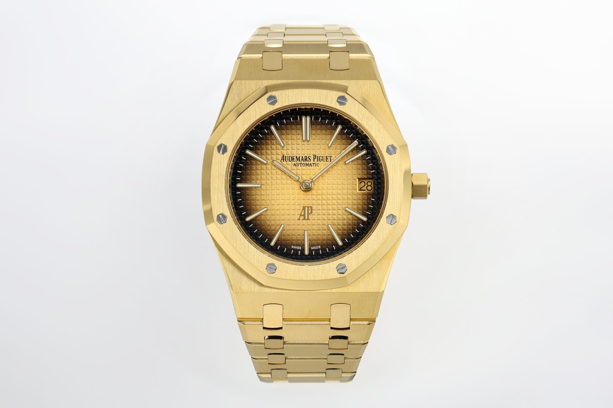 Ультратонкие часы Royal Oak 39 мм в позолоченном корпусе