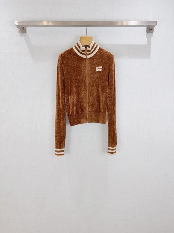 Вельветовая куртка женская