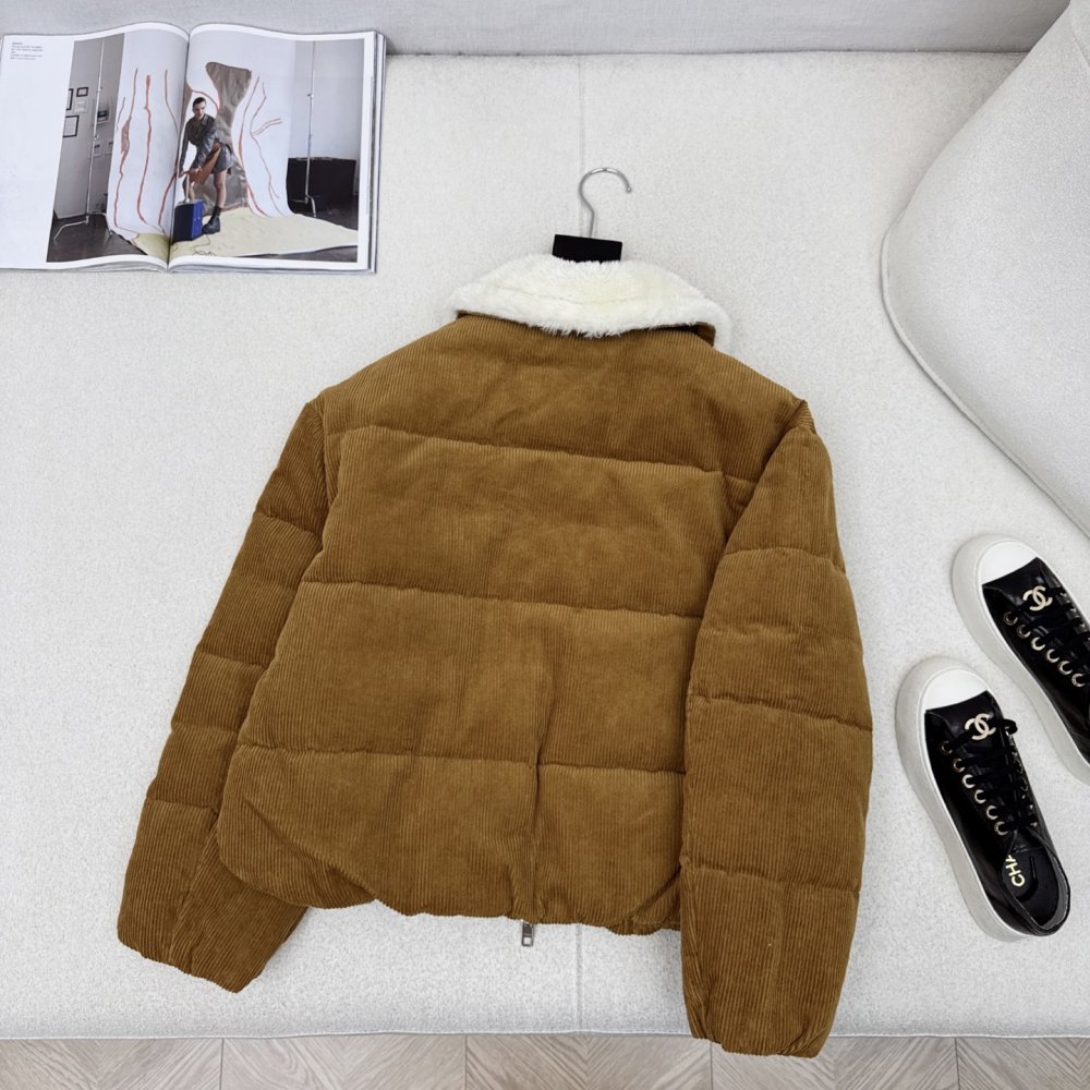 Вельветовый пуховик женский фото 8