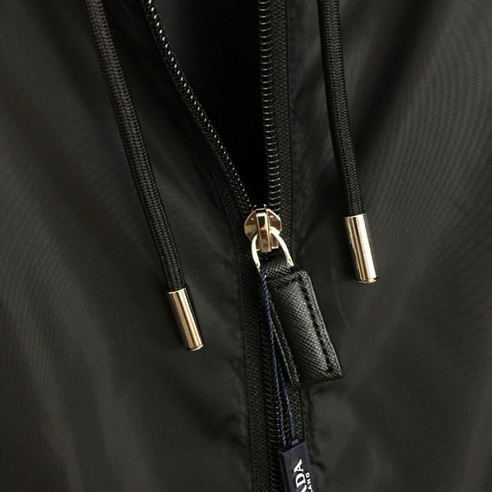 Windcheater from long sleeves and hood фото 5