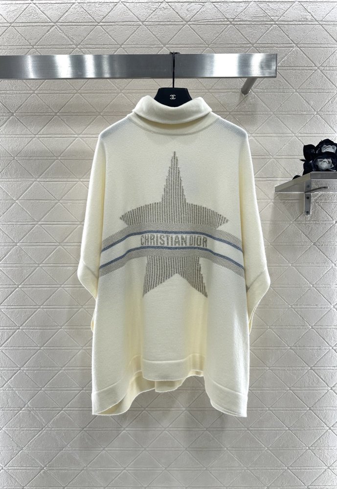 Knitted cape from high collar and lapels фото 3