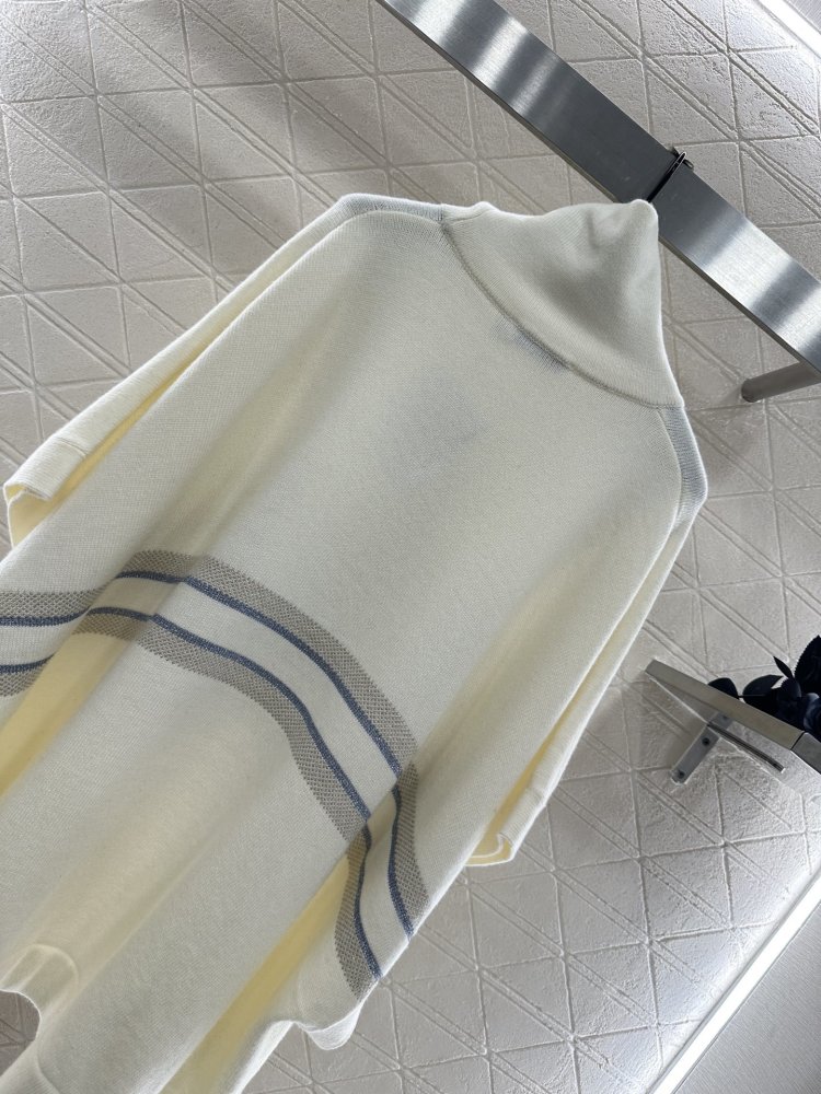 Knitted cape from high collar and lapels фото 5