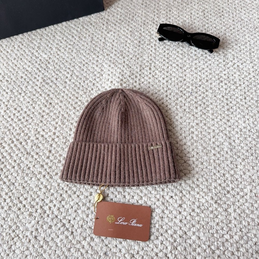 Knitted woolen a cap