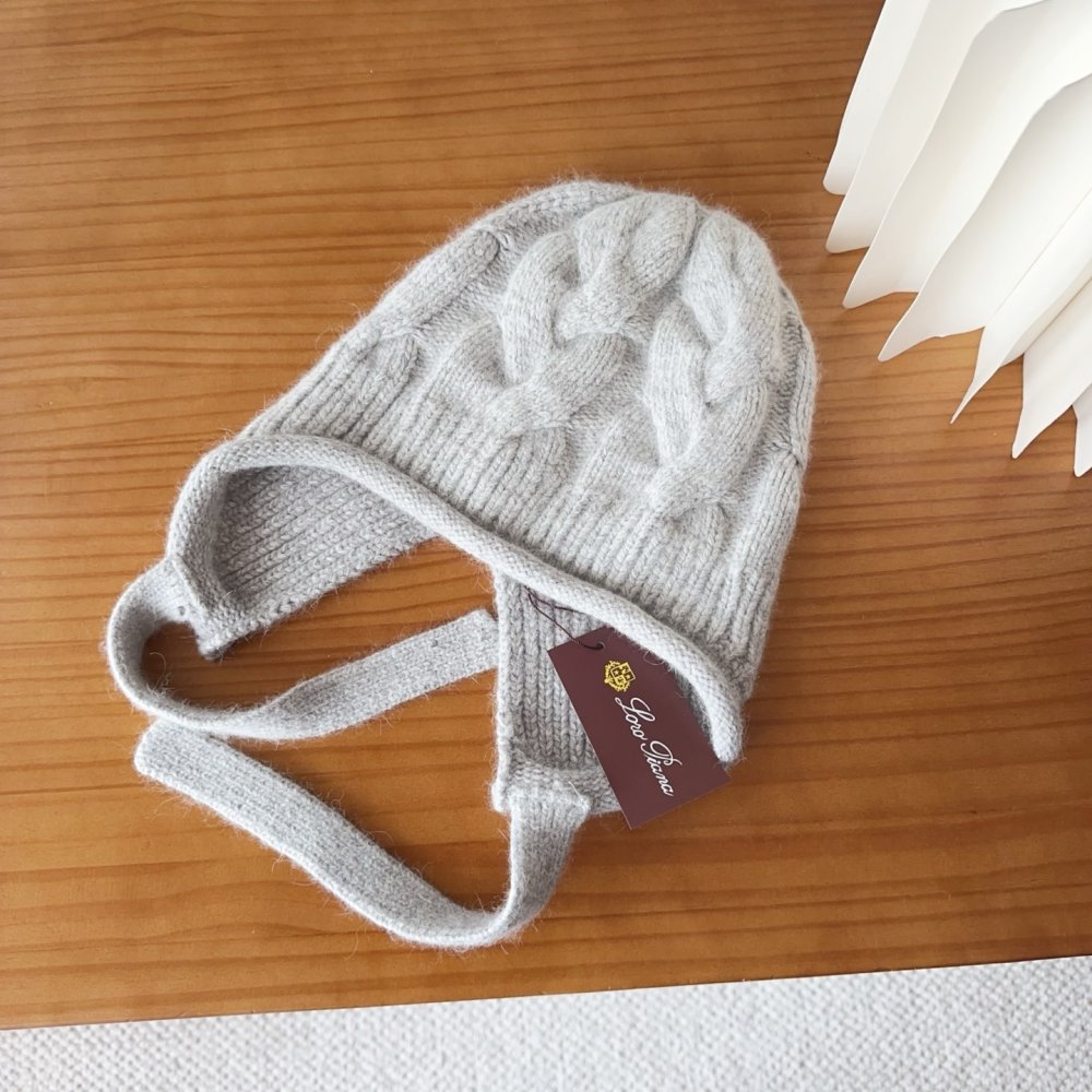 В'язана вовняна шапка фото 2