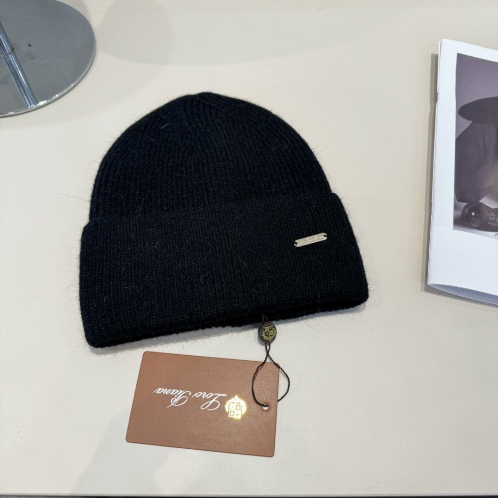 В'язана вовняна шапка фото 2