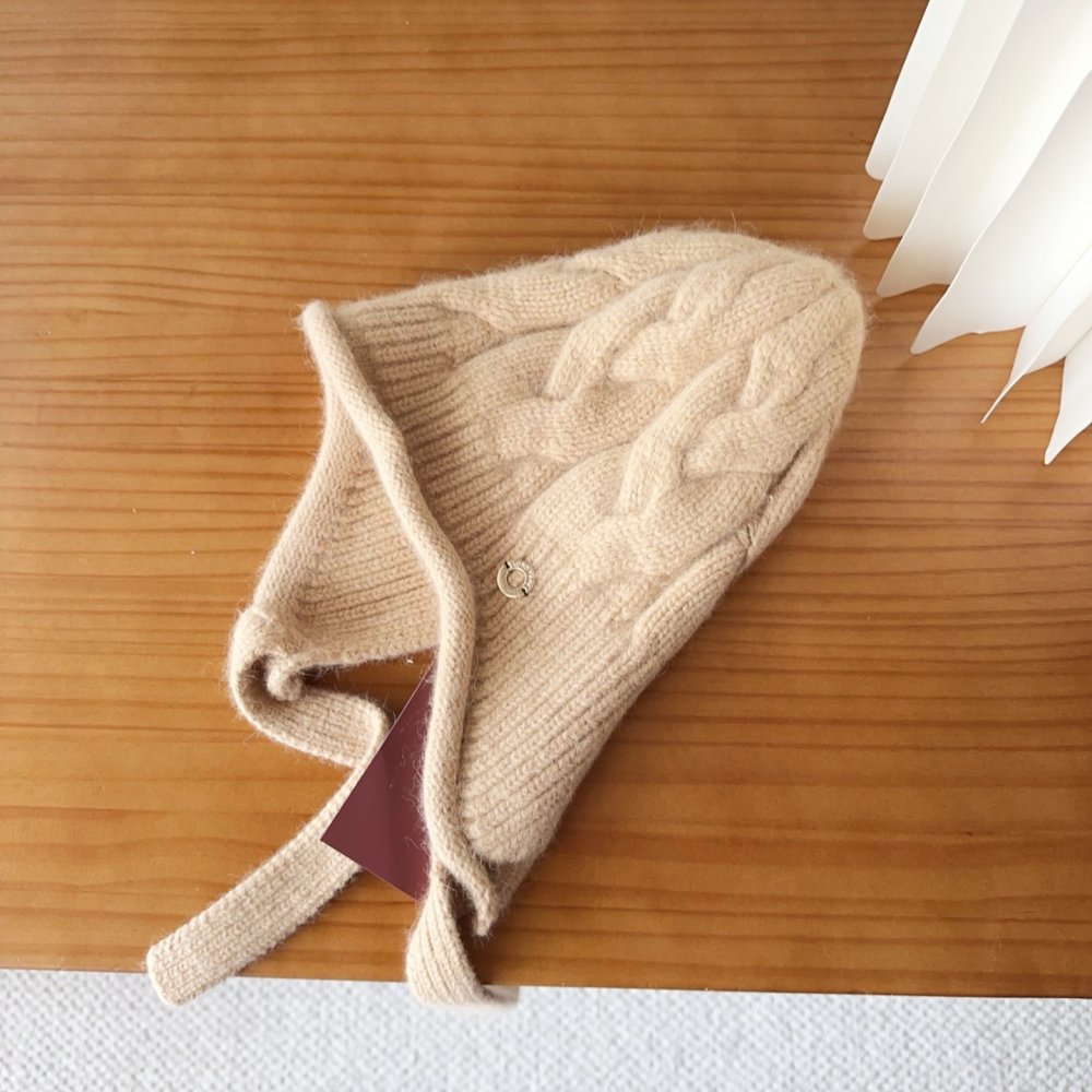 В'язана вовняна шапка фото 3