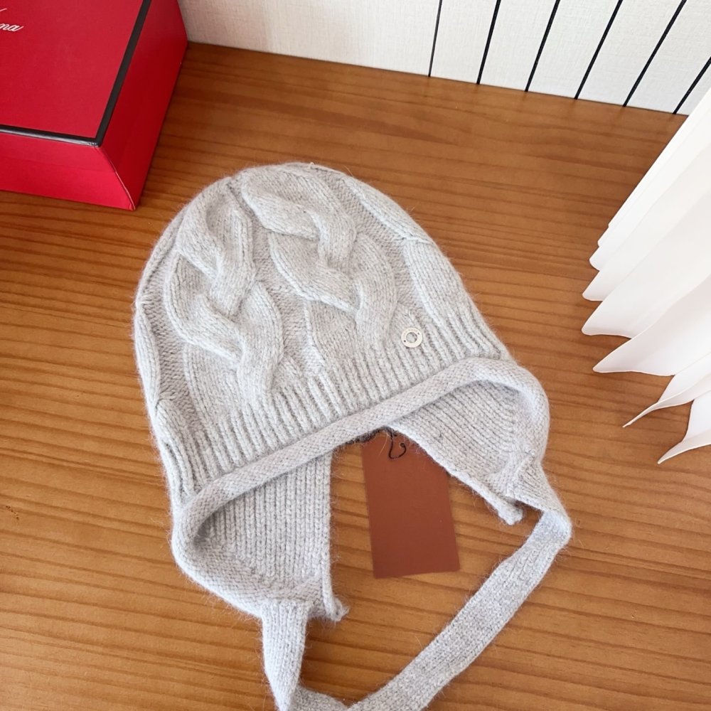 В'язана вовняна шапка фото 3