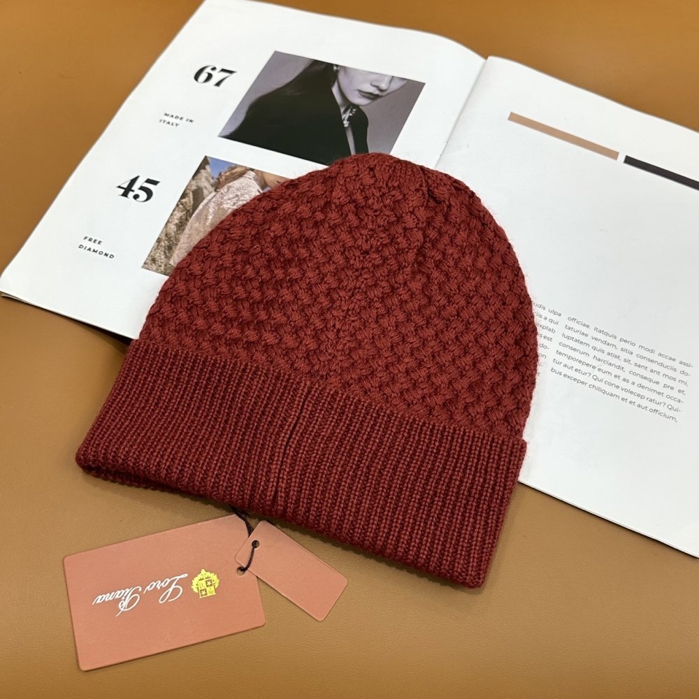 В'язана вовняна шапка фото 3