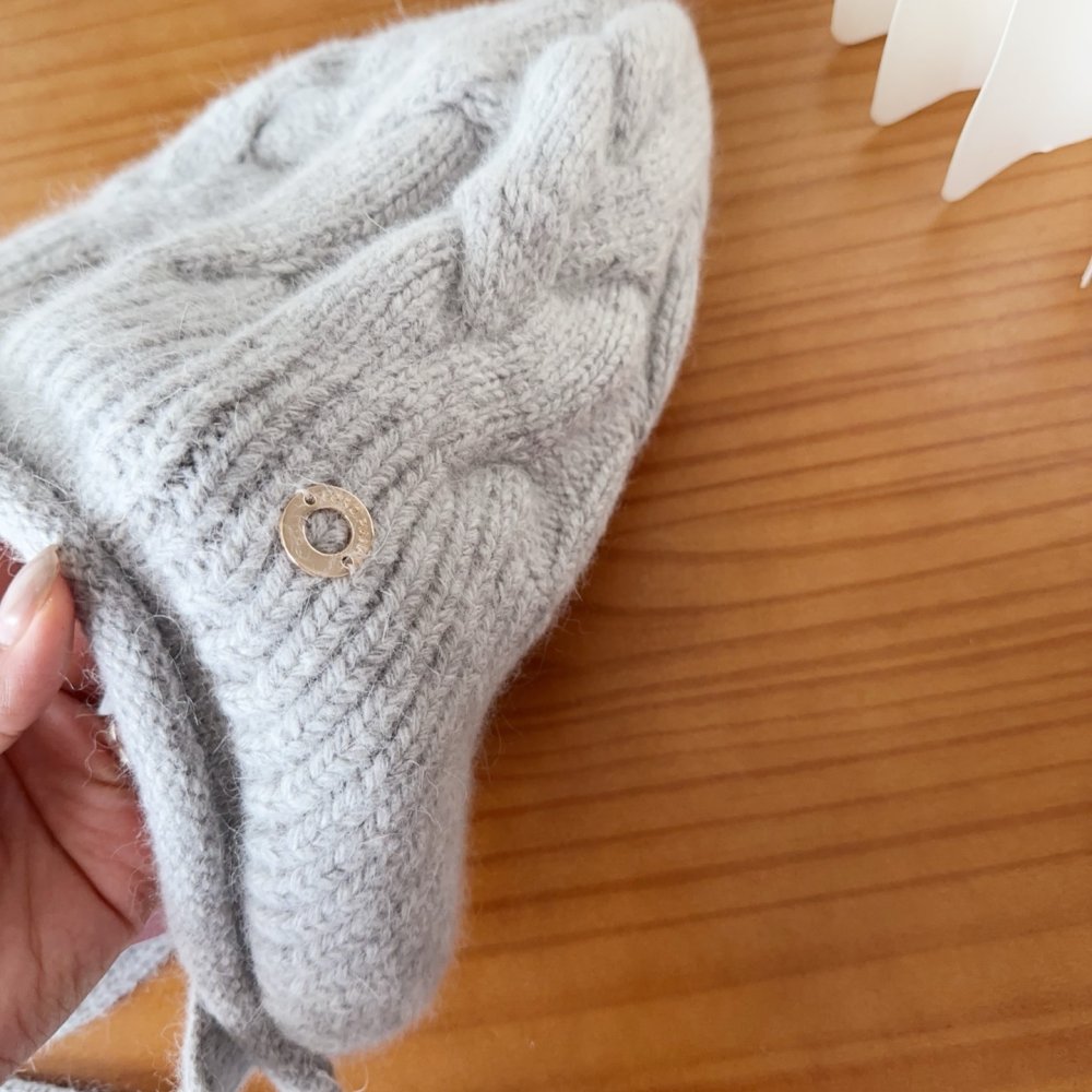 В'язана вовняна шапка фото 4