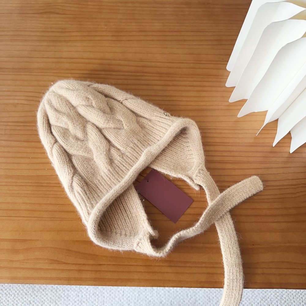 В'язана вовняна шапка фото 5