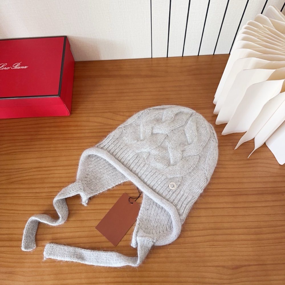 В'язана вовняна шапка фото 5