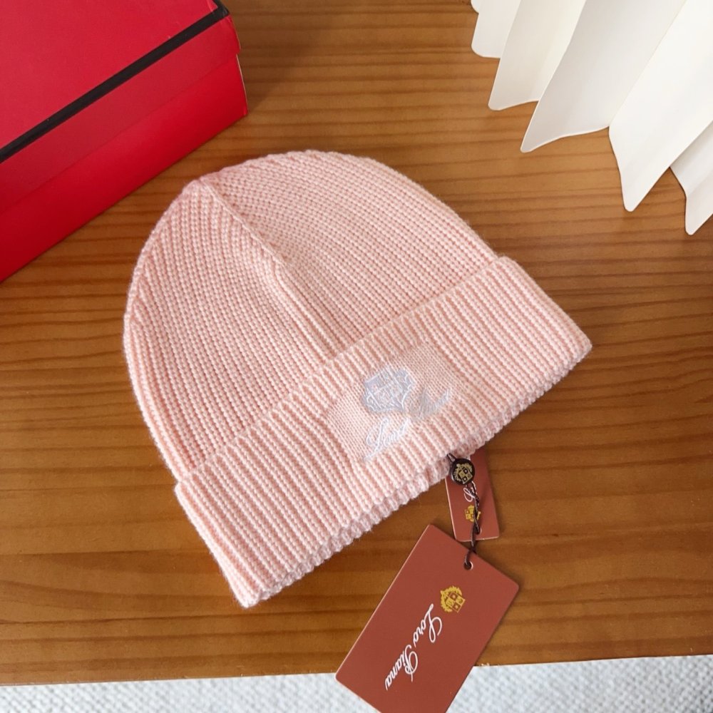 В'язана вовняна шапка фото 5