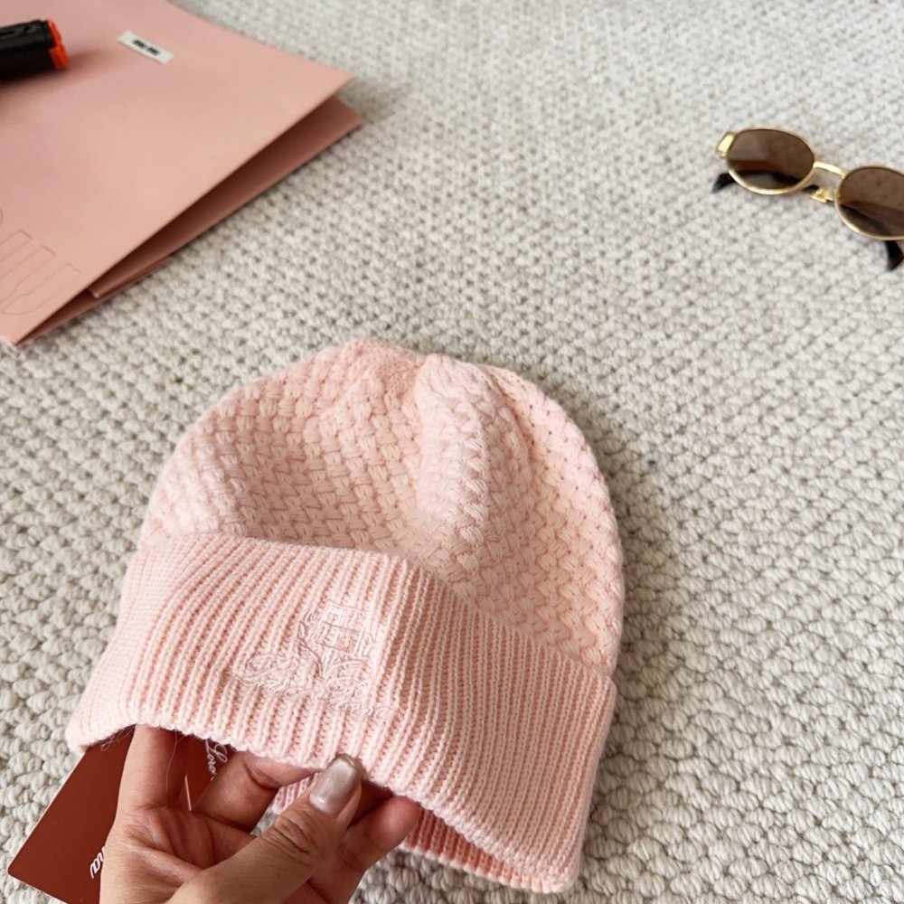 В'язана вовняна шапка фото 5