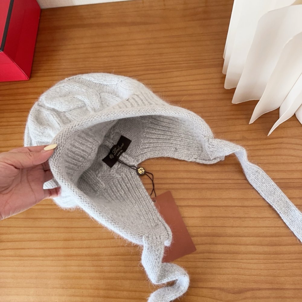 В'язана вовняна шапка фото 6