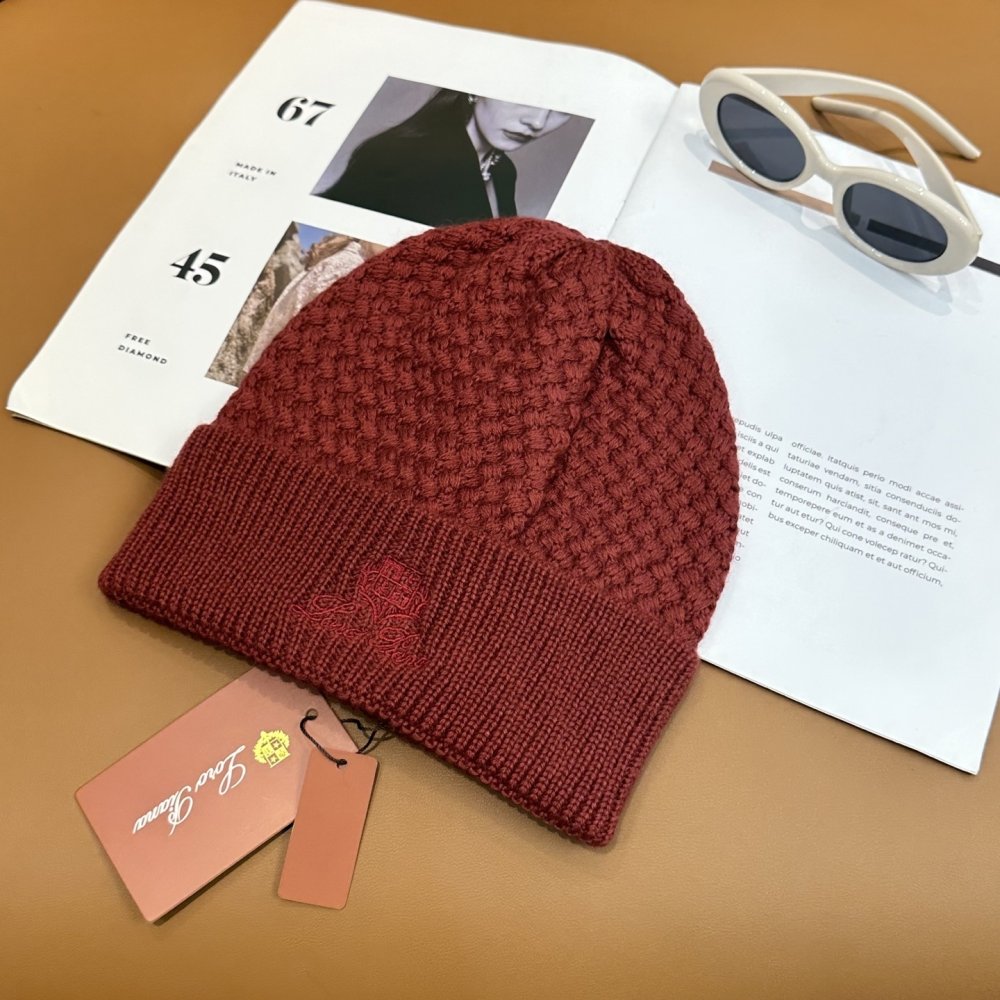 В'язана вовняна шапка фото 6