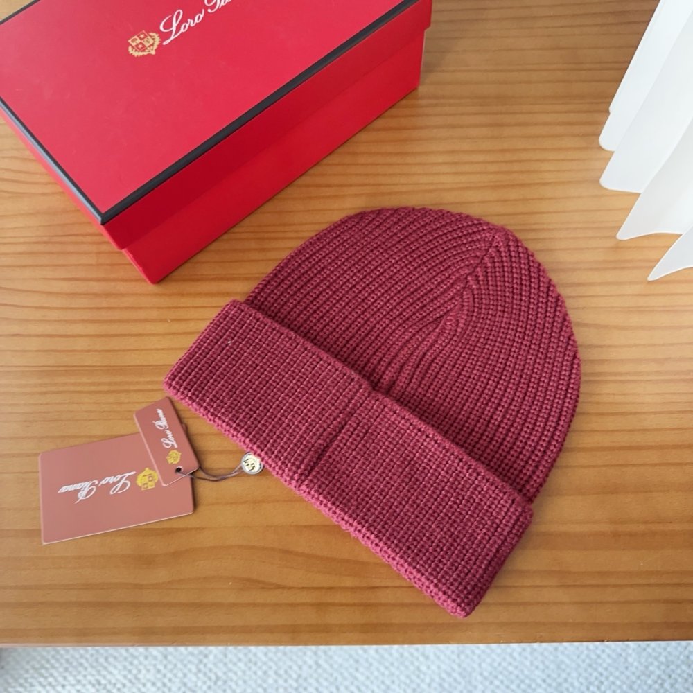 В'язана вовняна шапка фото 6