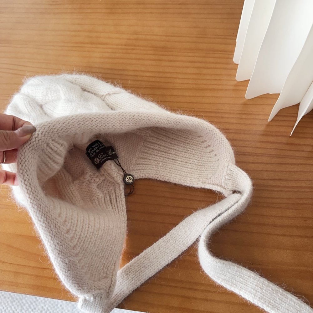 В'язана вовняна шапка фото 7