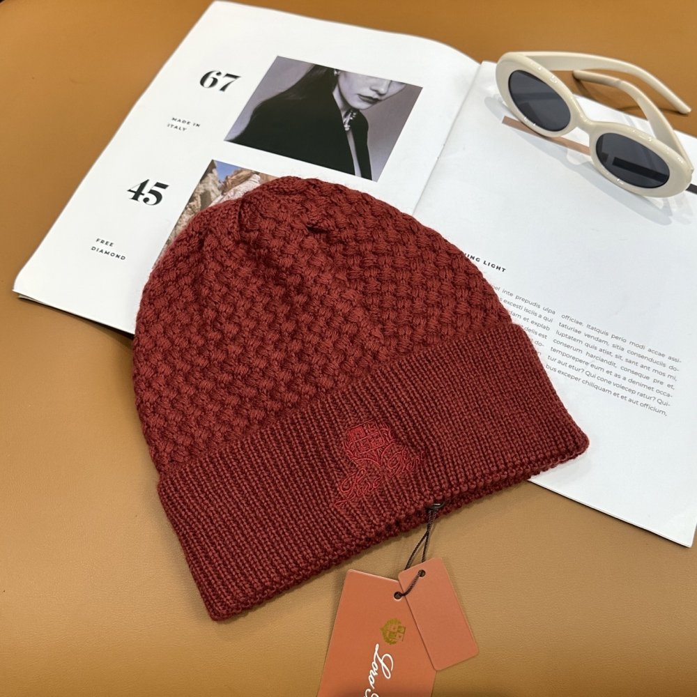 В'язана вовняна шапка фото 7