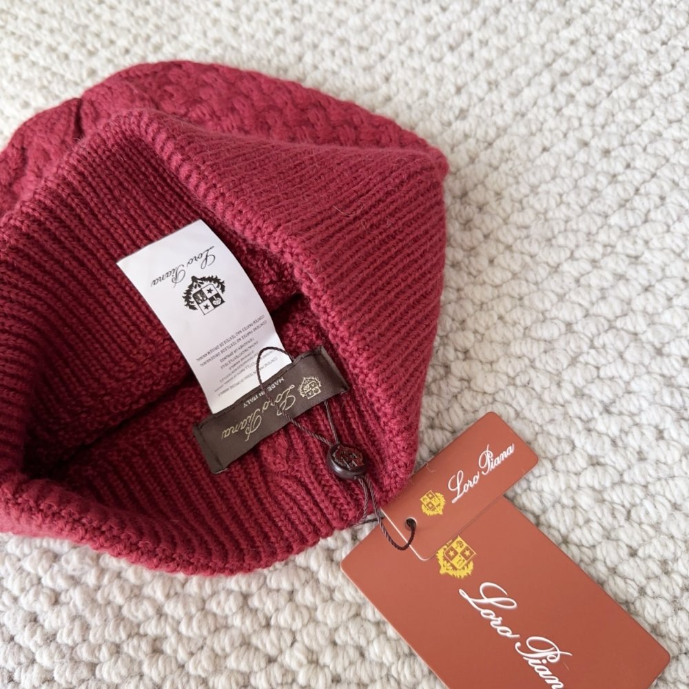 В'язана вовняна шапка фото 7