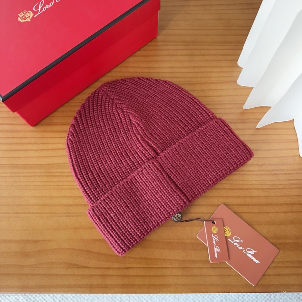 В'язана вовняна шапка фото 7