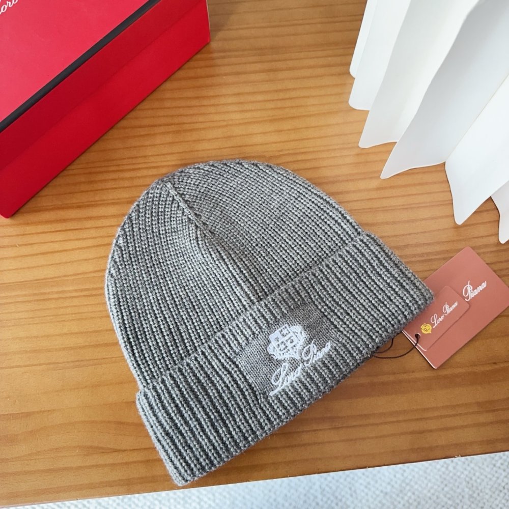 В'язана вовняна шапка фото 7