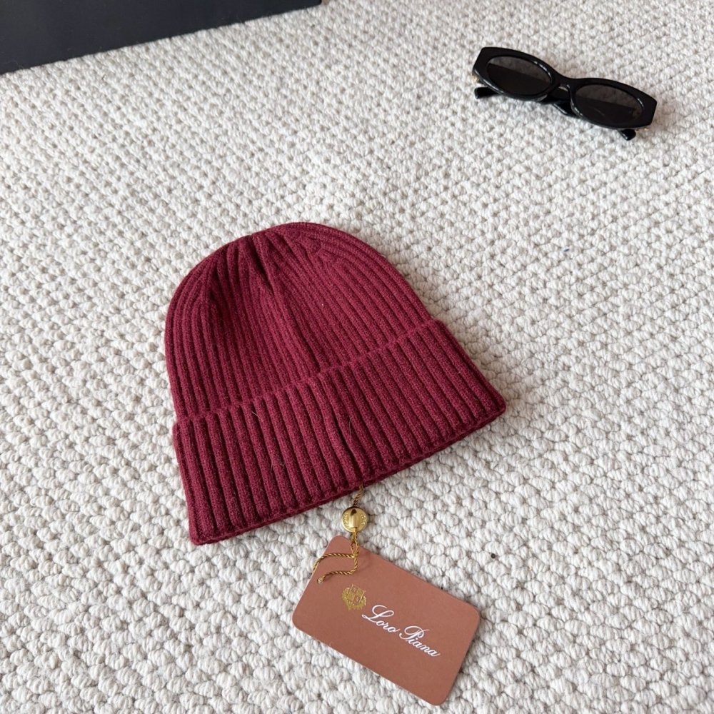 В'язана вовняна шапка фото 8