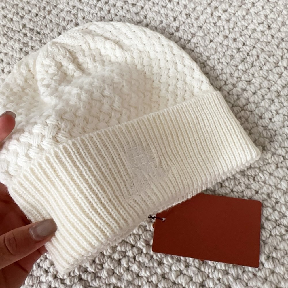 В'язана вовняна шапка фото 8