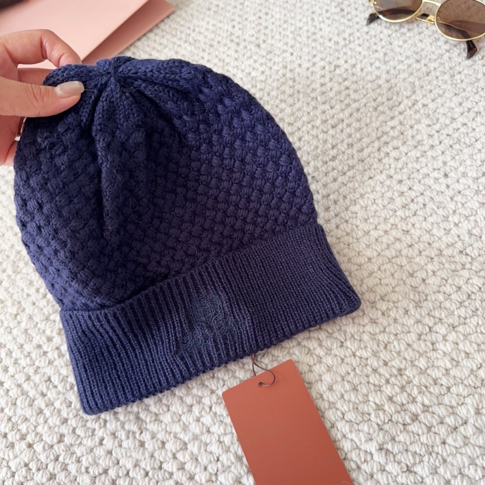 В'язана вовняна шапка фото 8