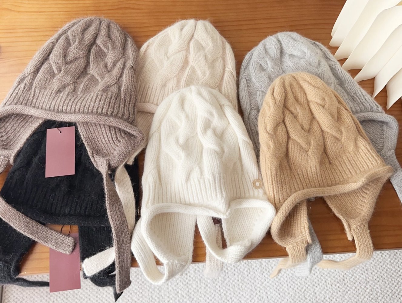 Вязаная шерстяная шапка фото 9