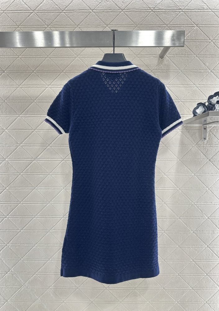 Вязаное dress from collar and short sleeves фото 2