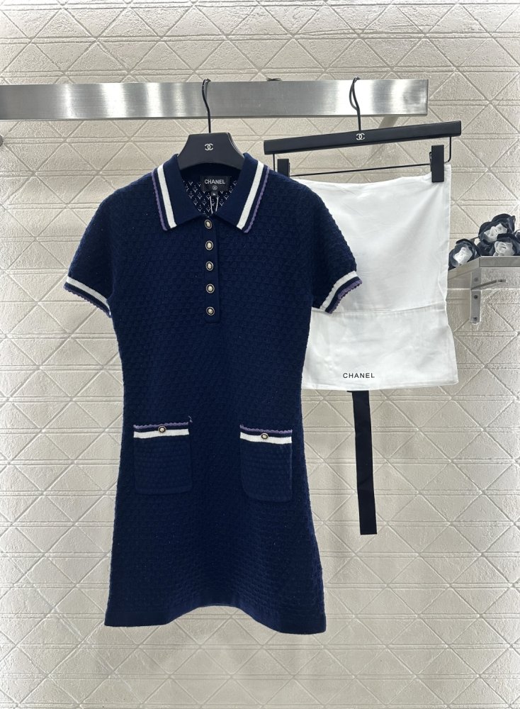 Вязаное dress from collar and short sleeves фото 3