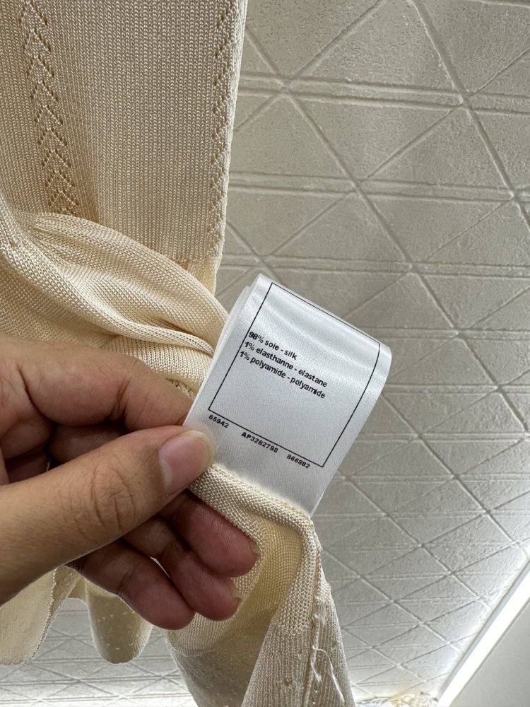 Вязаное платье с завязками на шее фото 9