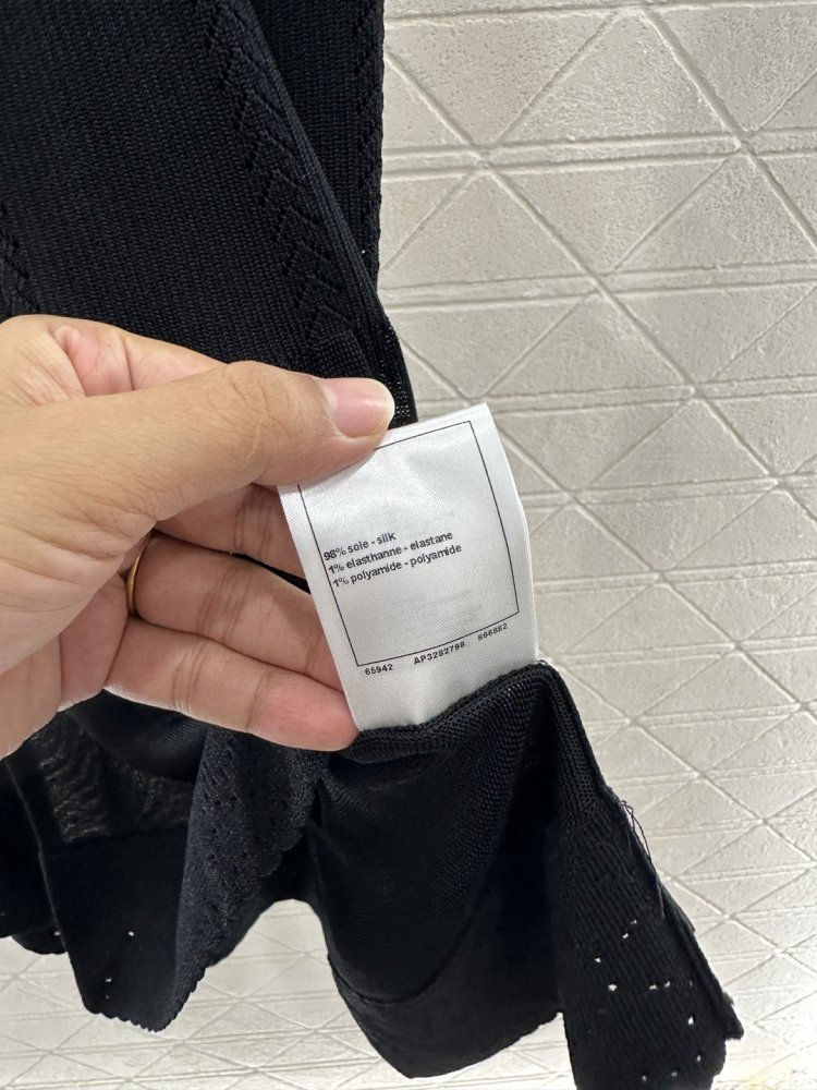 Вязаное платье с завязками на шее фото 9