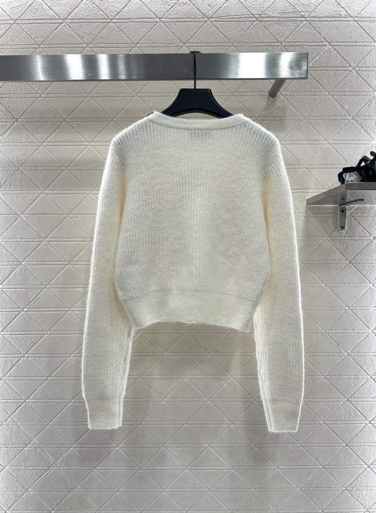 Вязаный кардиган с бисером фото 2