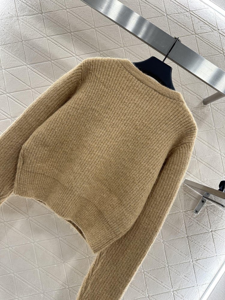 Вязаный кардиган с бисером фото 4