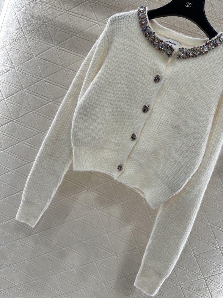 Вязаный кардиган с бисером фото 5