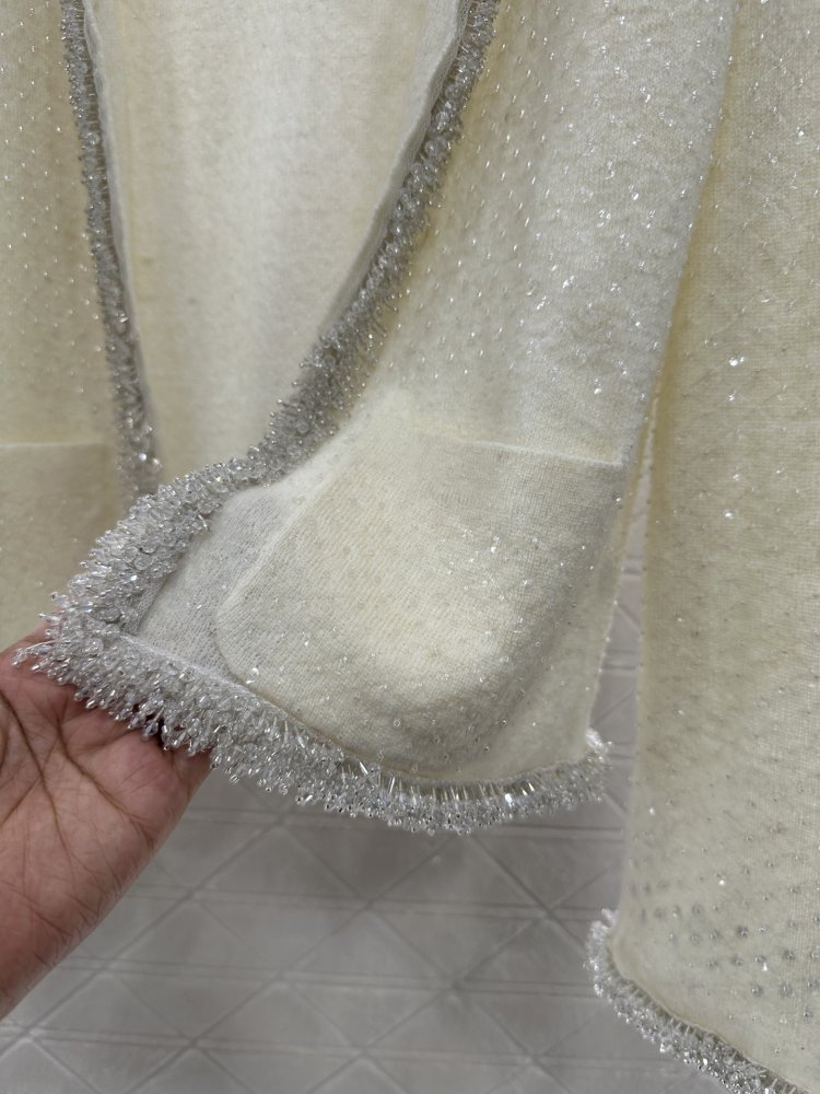 Вязаный кардиган с бисером фото 6