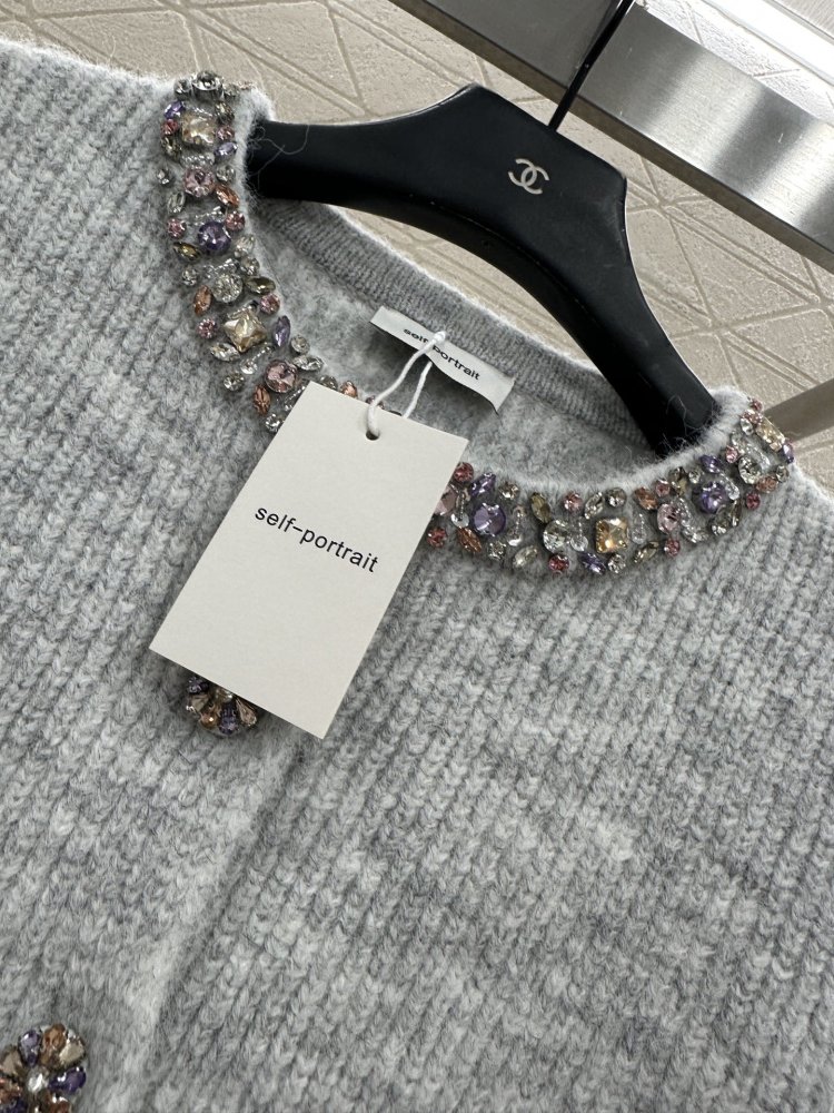 Вязаный кардиган с бисером фото 7