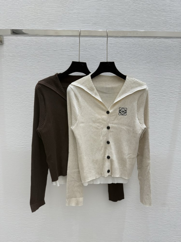 Вязаный кардиган с длинными рукавами